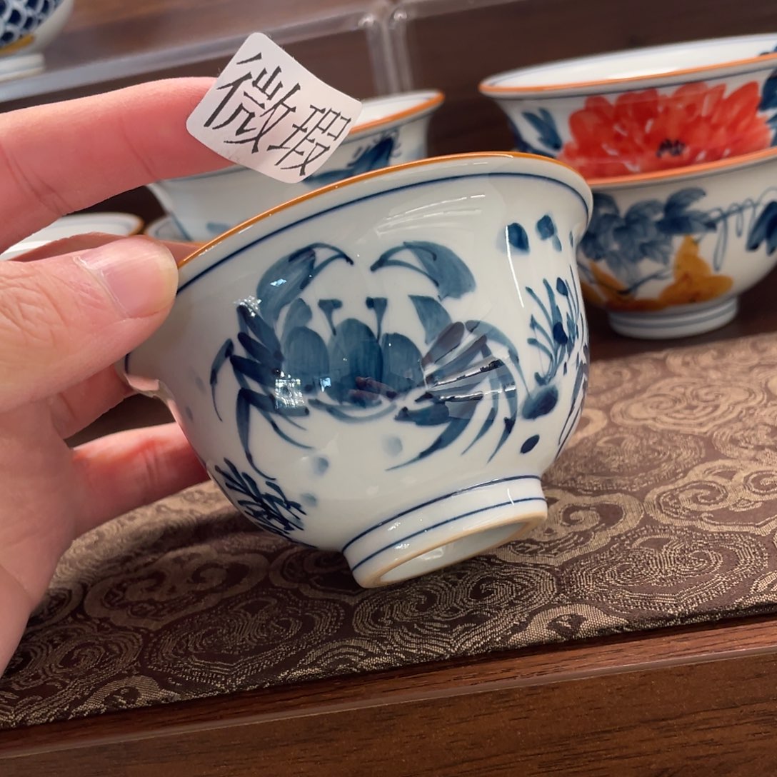 釉下手绘茶具微瑕