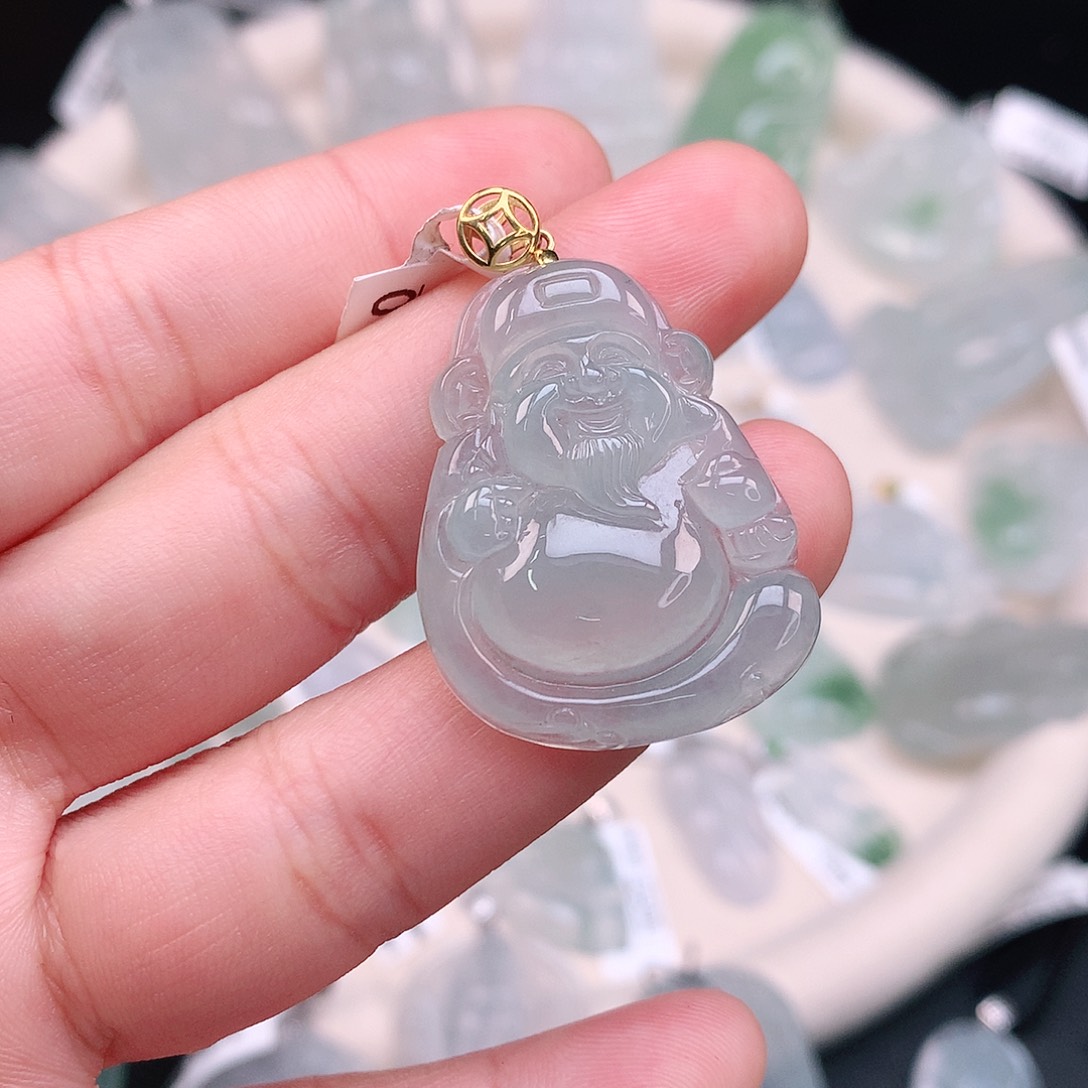 翡翠颈饰18K金镶嵌冰胶晴财神爷