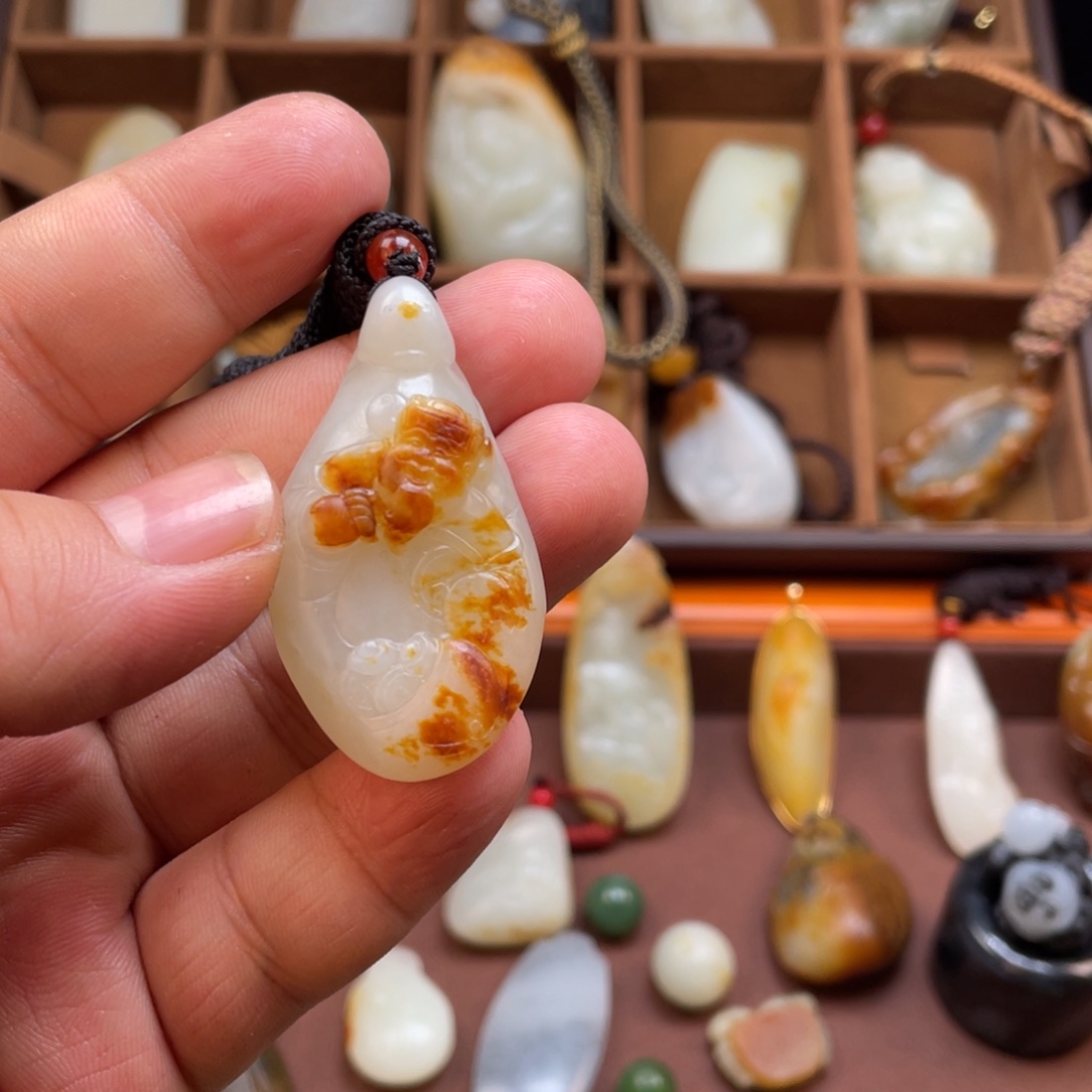 和田玉未镶嵌挂件