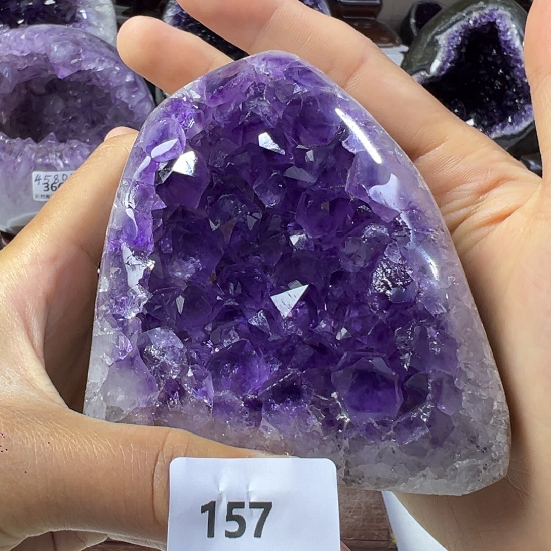 未镶嵌水晶大型摆件（非配饰）