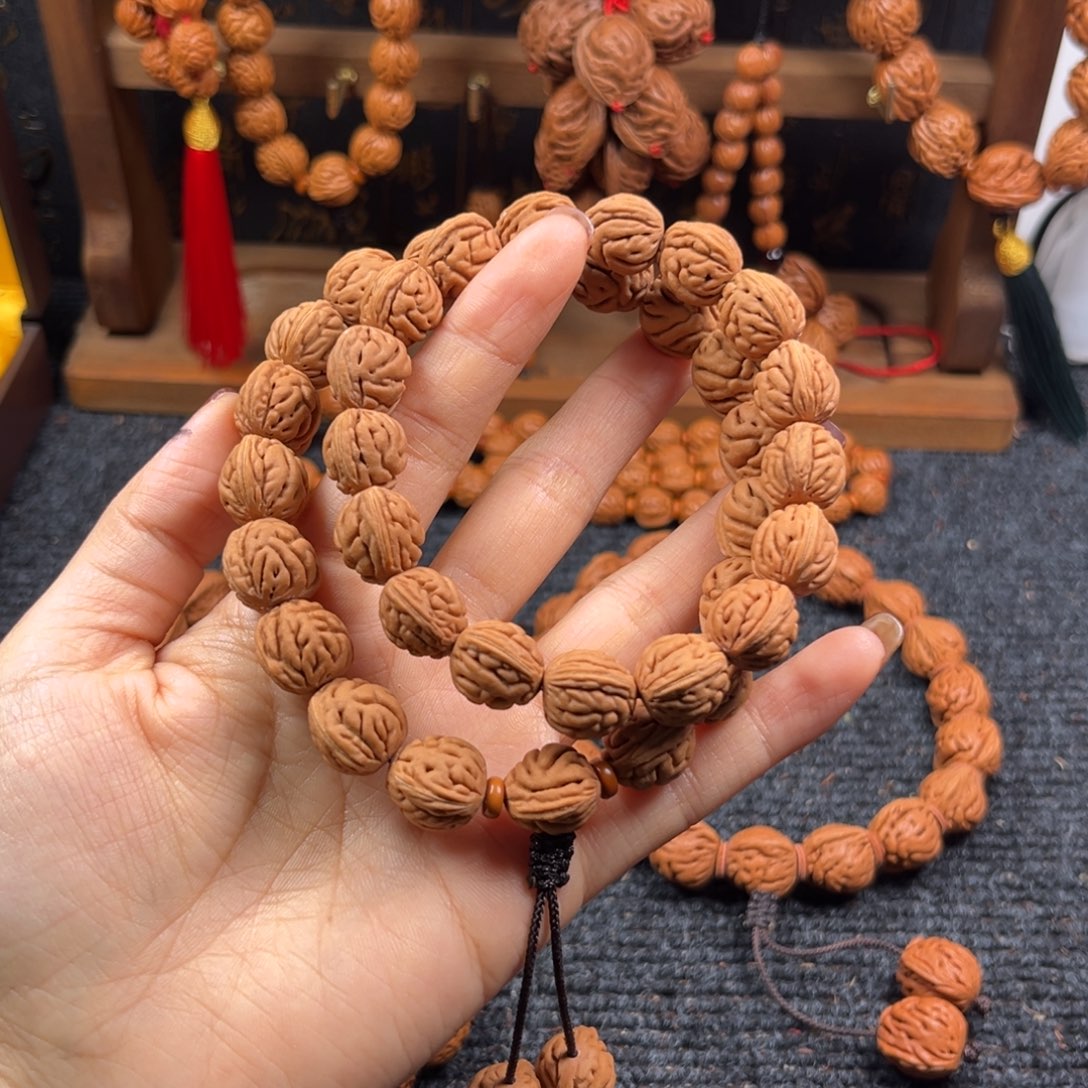 指***日桃核吊坠桃枭手持L4