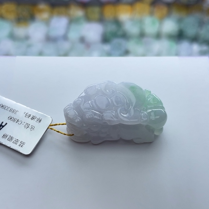 翡翠颈饰未镶嵌貔貅