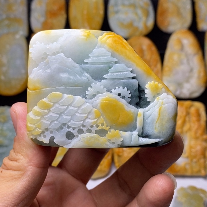 定制翡翠未镶嵌颈饰翡翠