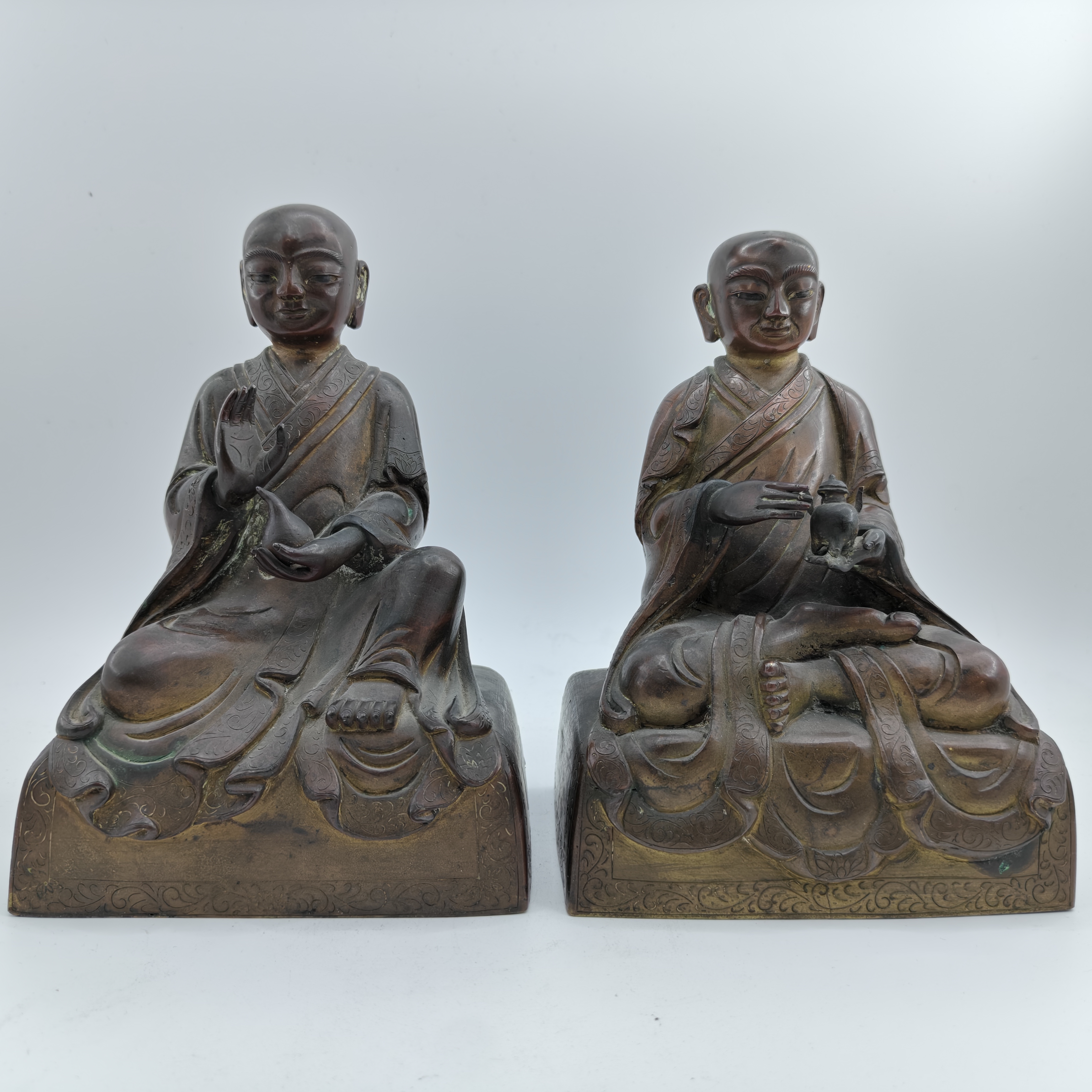 铜器佛像摆件一对 M1029