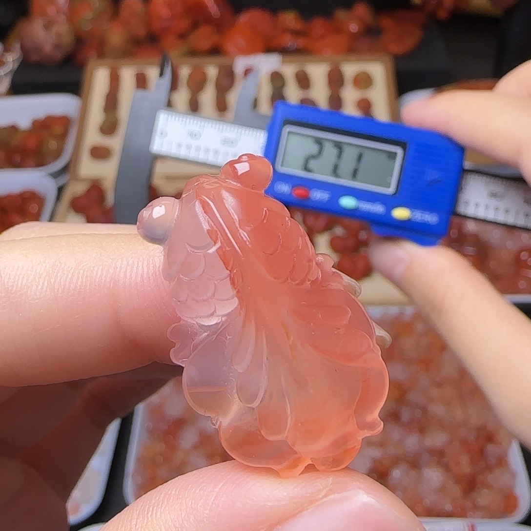 南红玛瑙未镶嵌颈饰