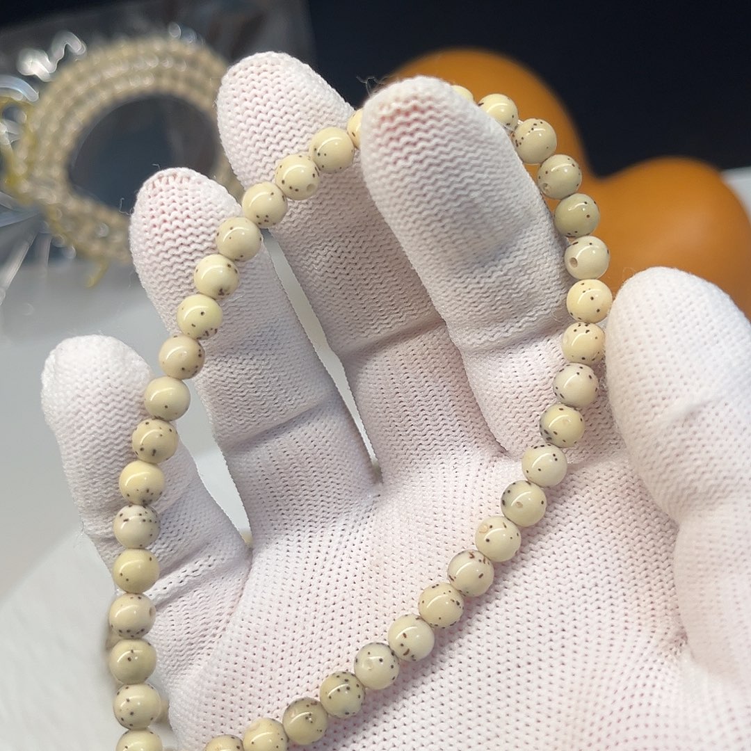 耿***明星月菩提吊坠1111