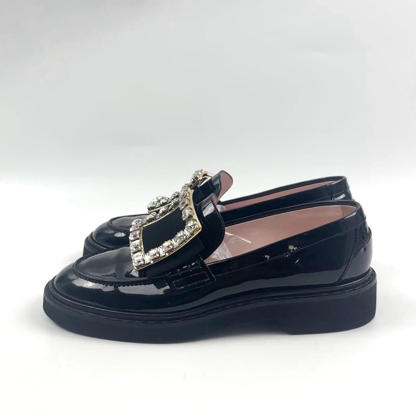 99新 Roger Vivier/罗杰·维威耶 38码黑色漆皮钻扣乐福鞋 lm4448