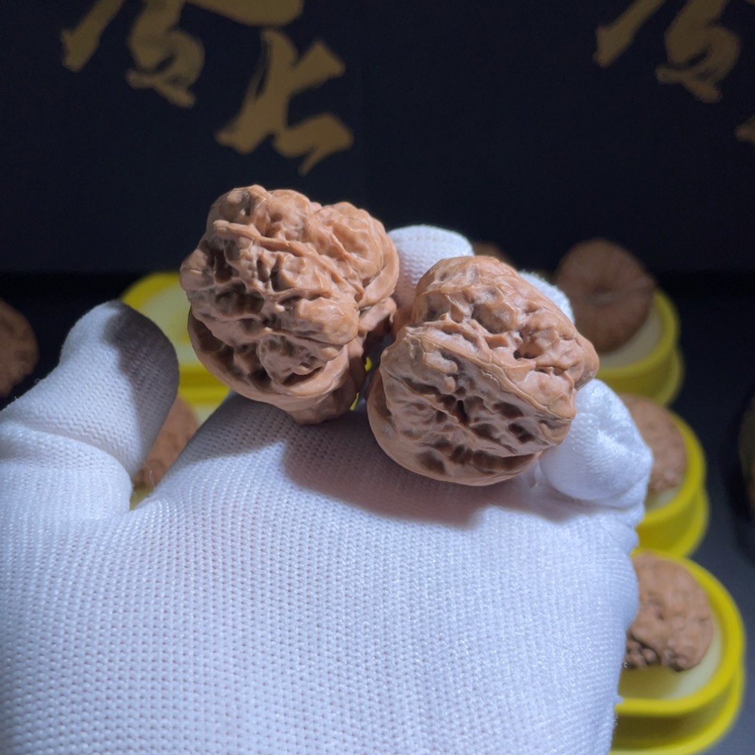 文玩核桃把件23号40精对肌肉蛤蟆头，有修