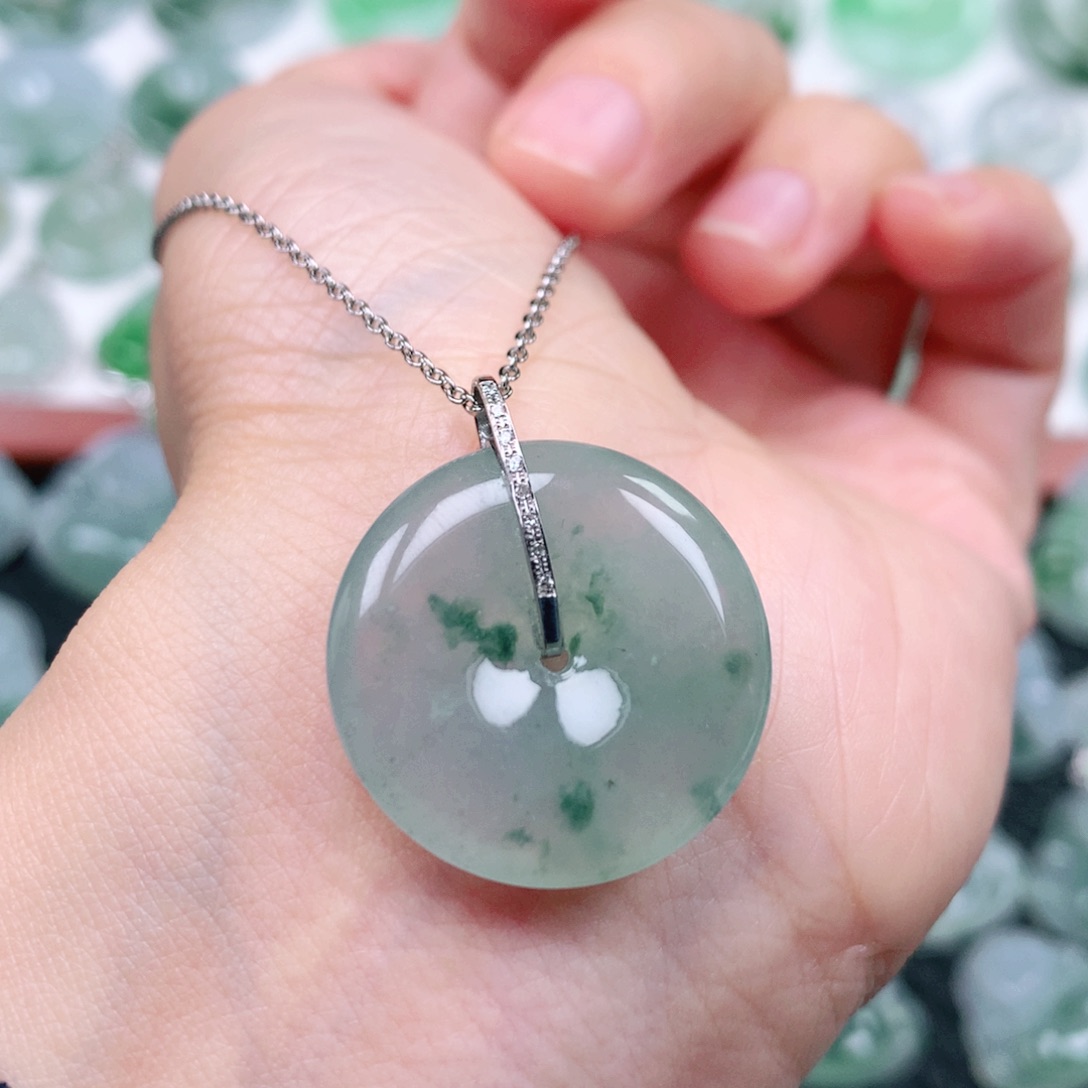 翡翠吊坠(不含链)18K金镶嵌