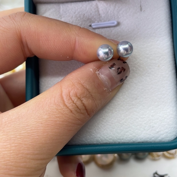 海水珍珠耳饰18K金镶嵌