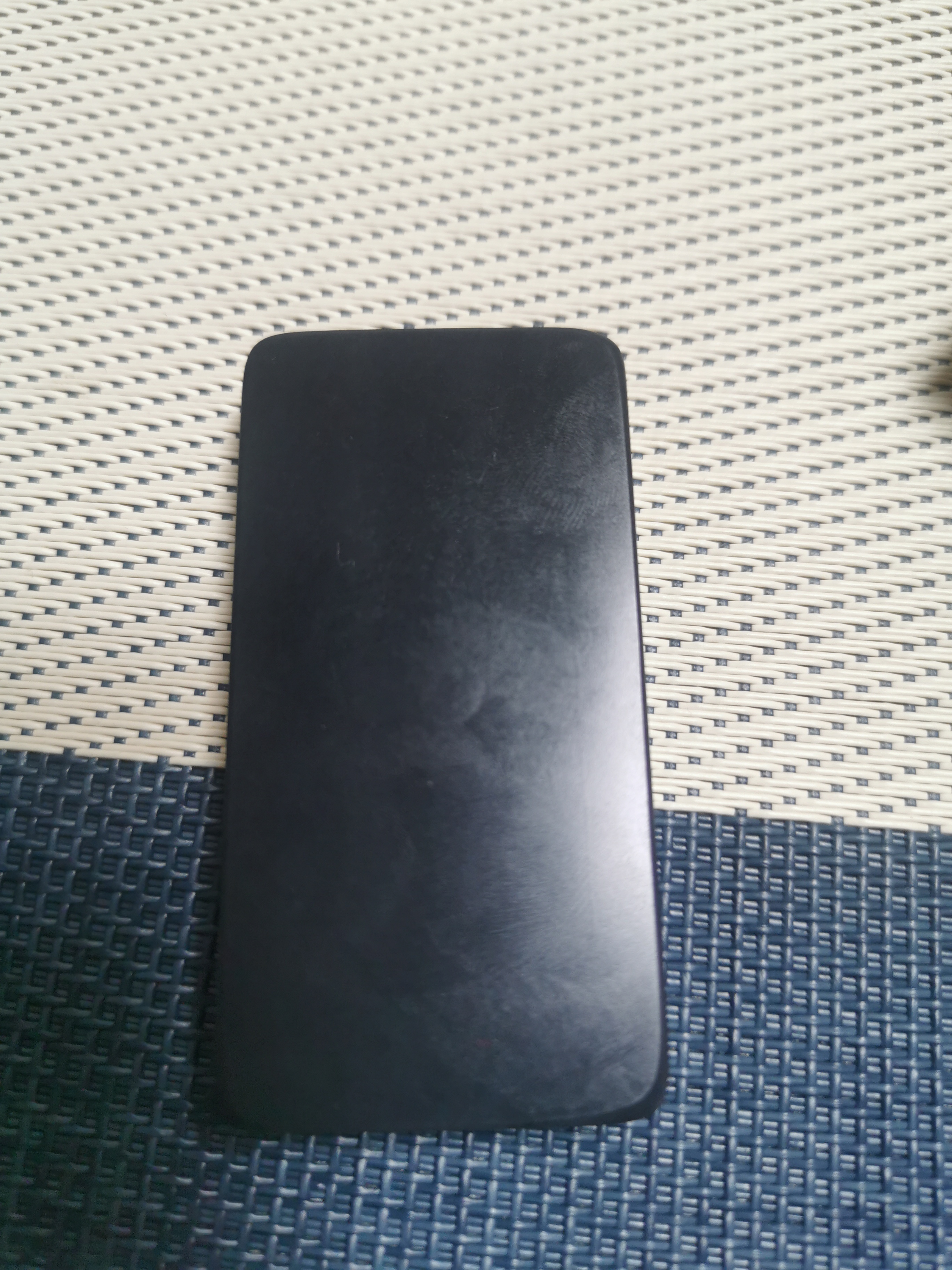 新疆和田玉墨玉36钢板49克左右