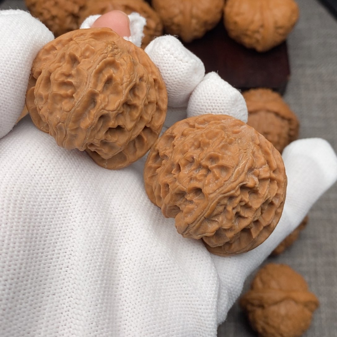 文玩核桃把件42全品苹果园