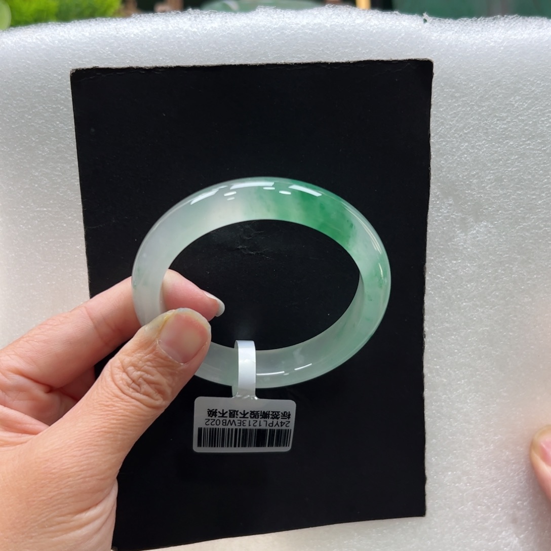 石英质玉手镯未镶嵌?*语➕佳佳57