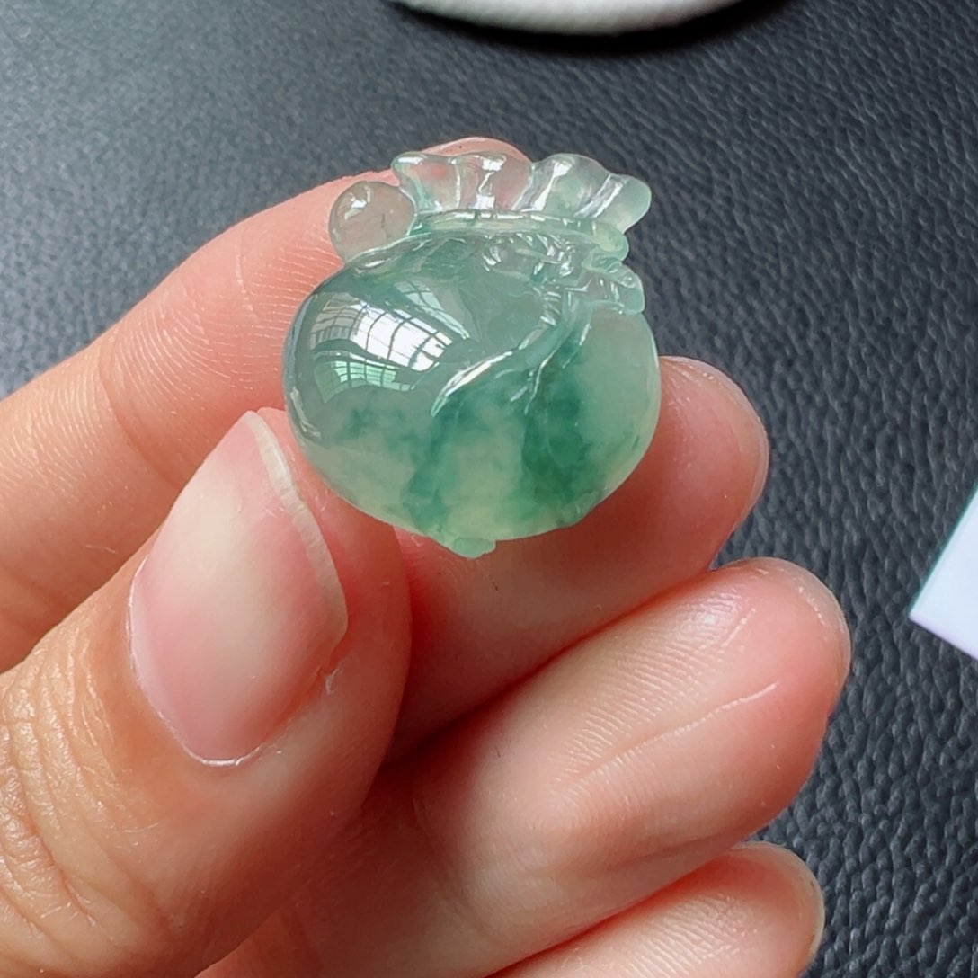 定制翡翠未镶嵌钱袋