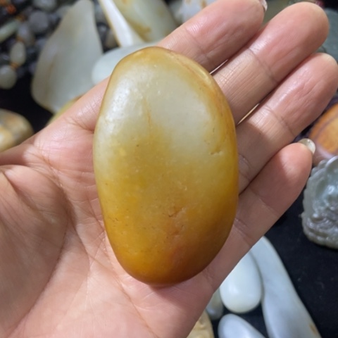 散***和田玉（糖玉）未镶嵌车挂