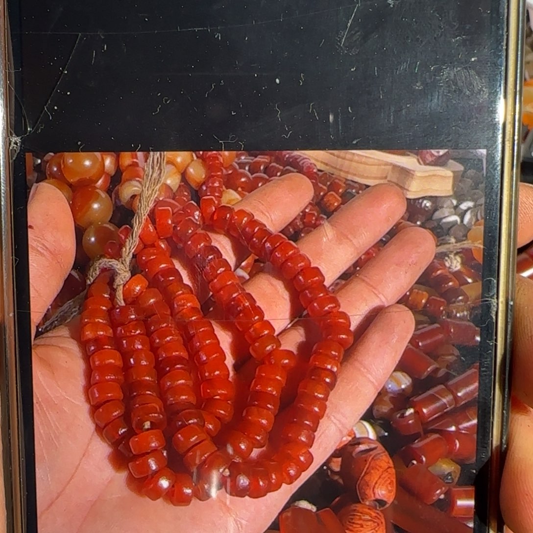 拥***朱玛瑙/玉髓未镶嵌颈饰