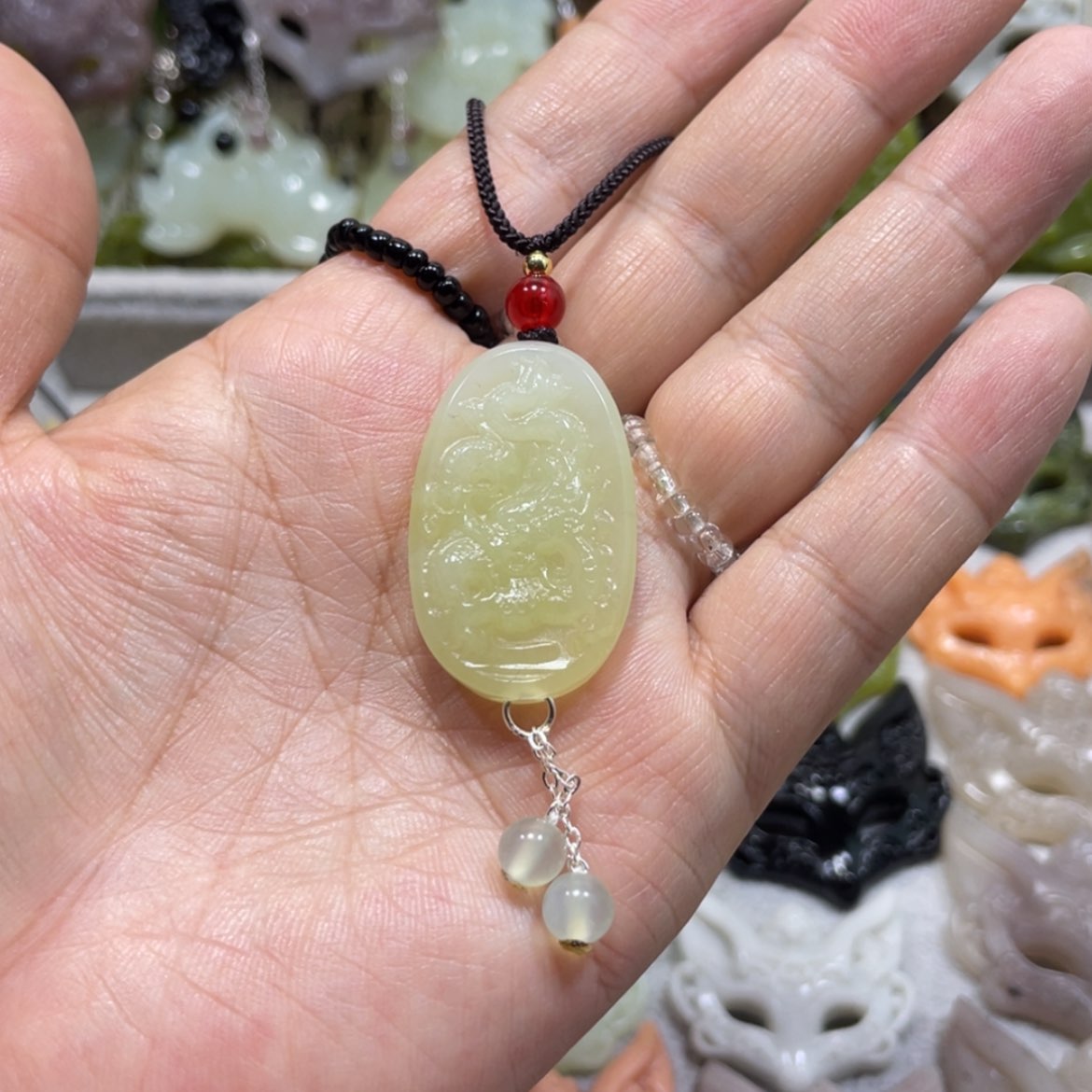 【闪购商品】岫玉颈饰未镶嵌8吊坠