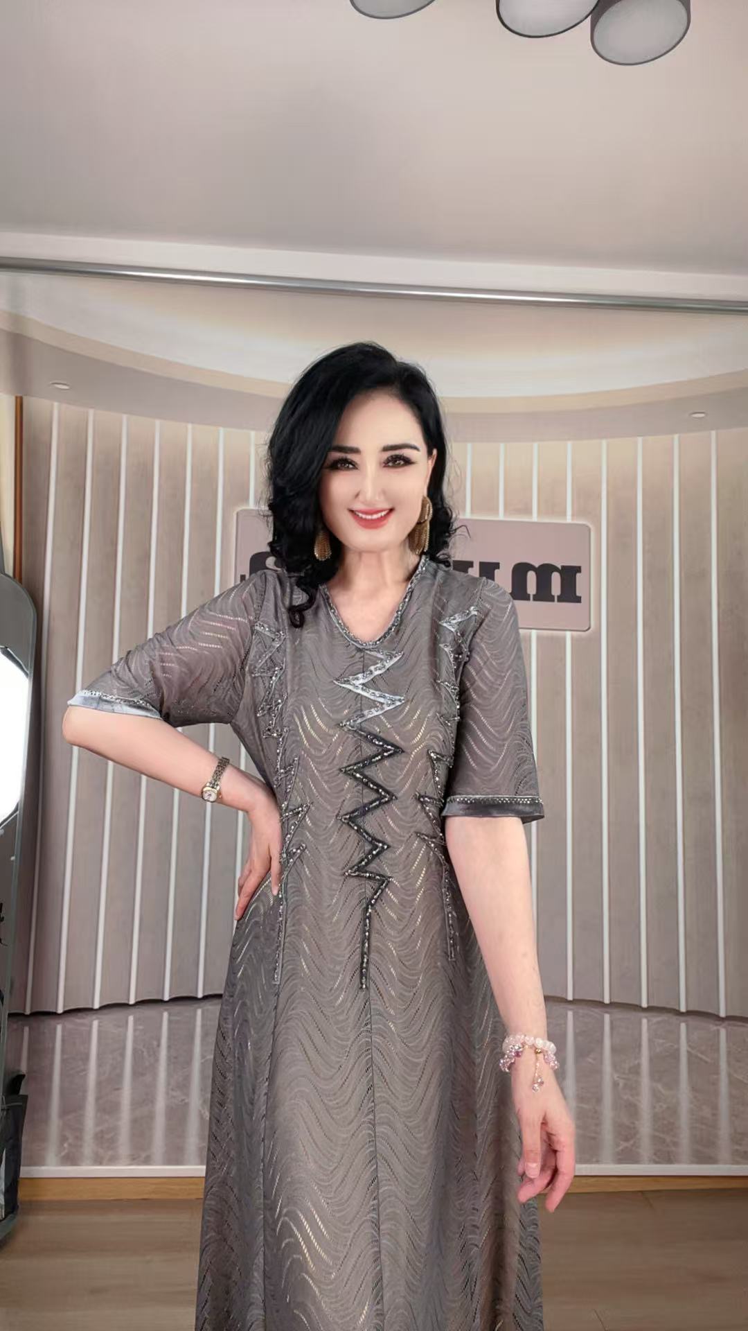 时尚高级裙子中年人连衣裙