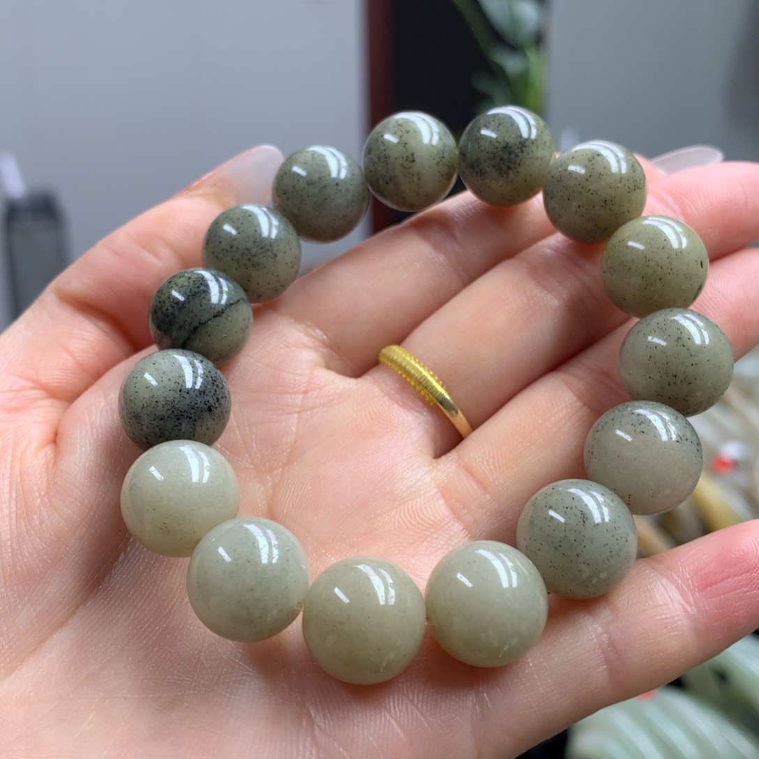 石英质玉未镶嵌串