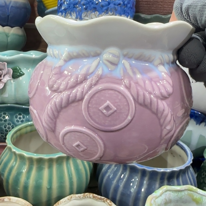 凑9块包邮，有孔，陶瓷花盆