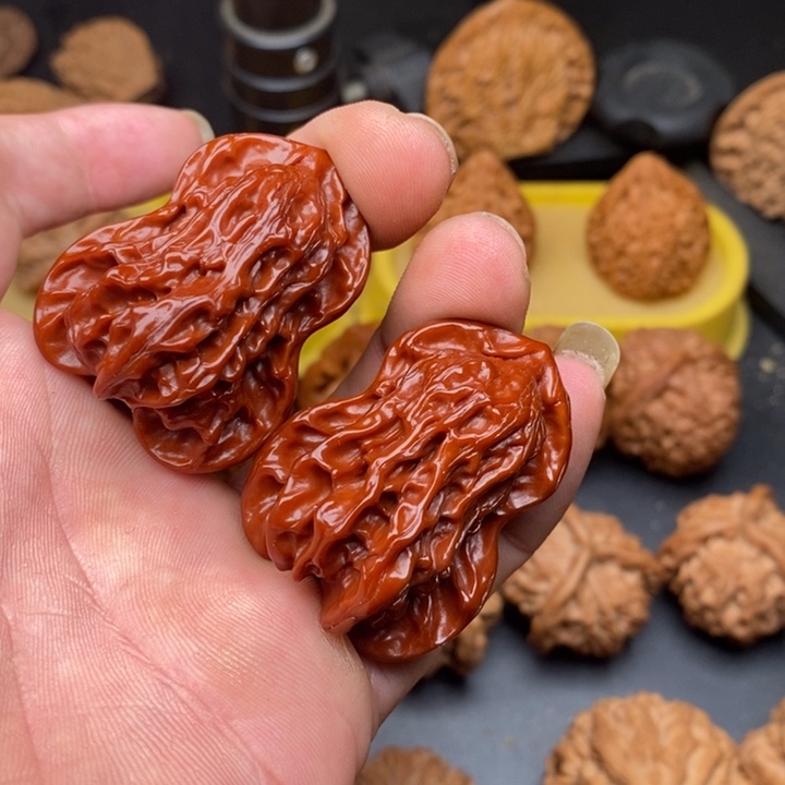 往***烟桃核把件比翼双飞1234