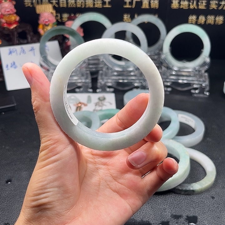 定制翡翠57-59正未镶嵌微瑕