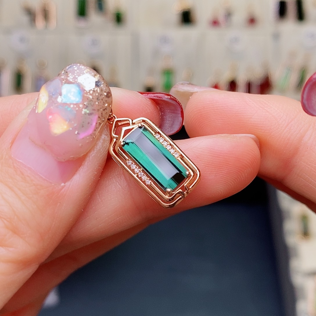 碧玺吊坠碧玺18K金镶嵌