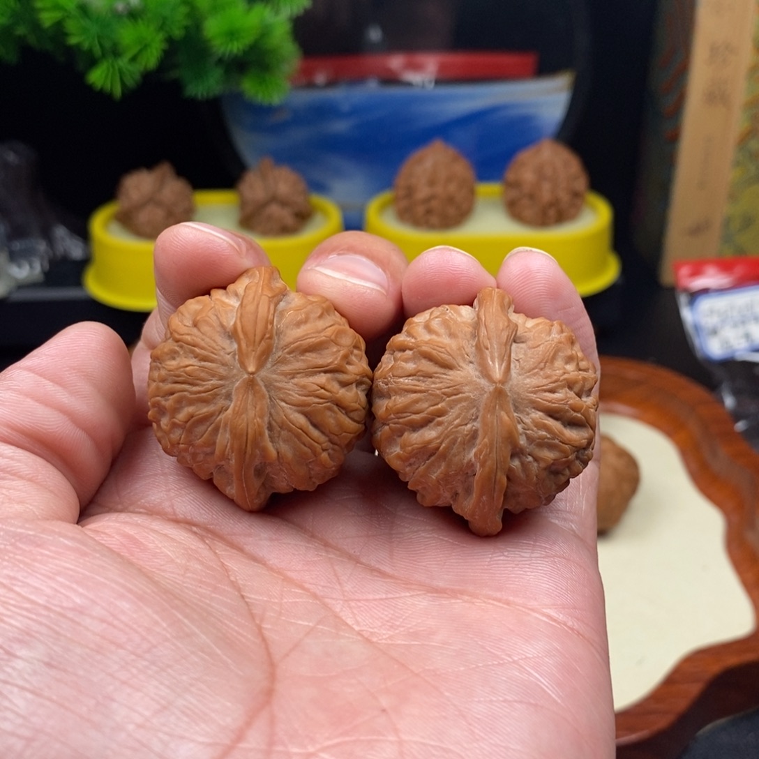 大***石文玩核桃把件石门元宝38