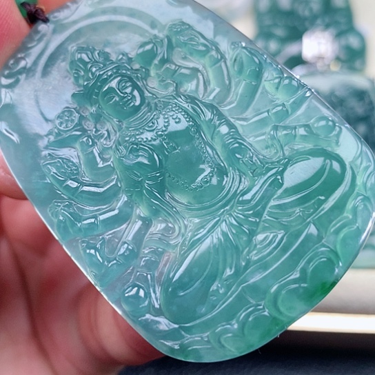 【闪购商品】翡翠颈饰未镶嵌天然翡翠