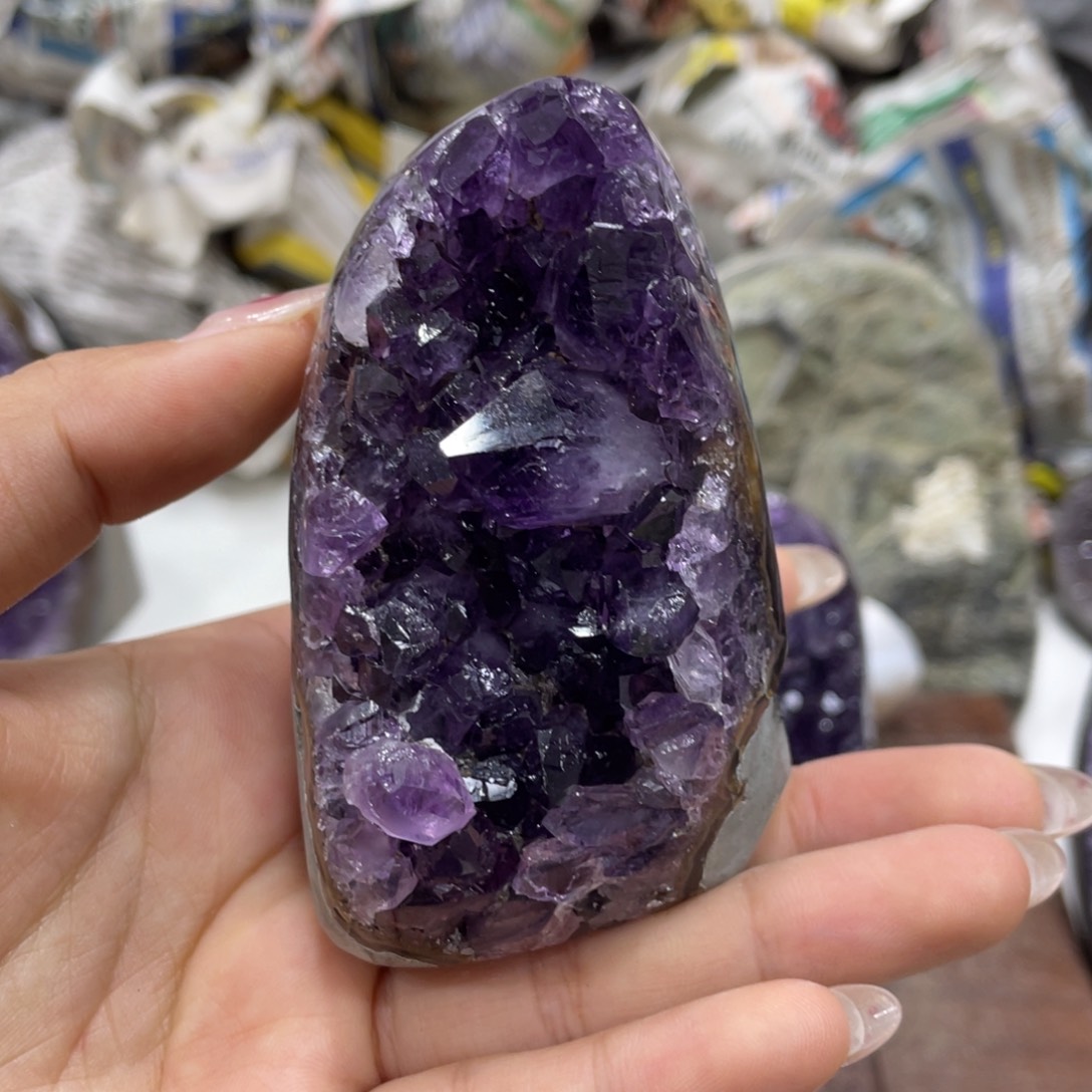 紫晶大型摆件（非配饰）未镶嵌