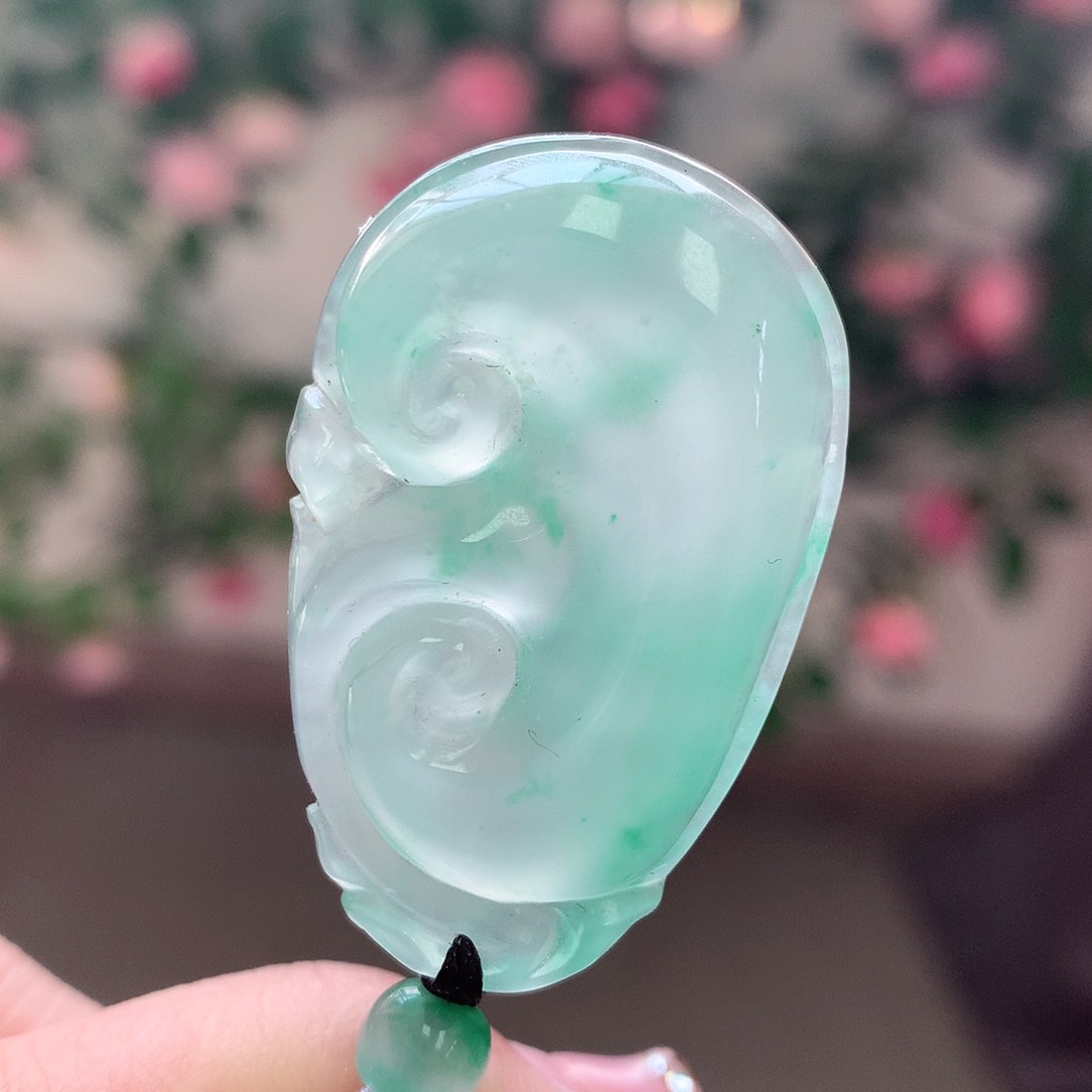 石英质玉颈饰未镶嵌