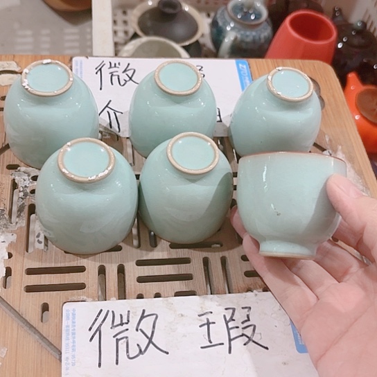 微瑕介意的勿拍！喜欢再下单，谢谢支持