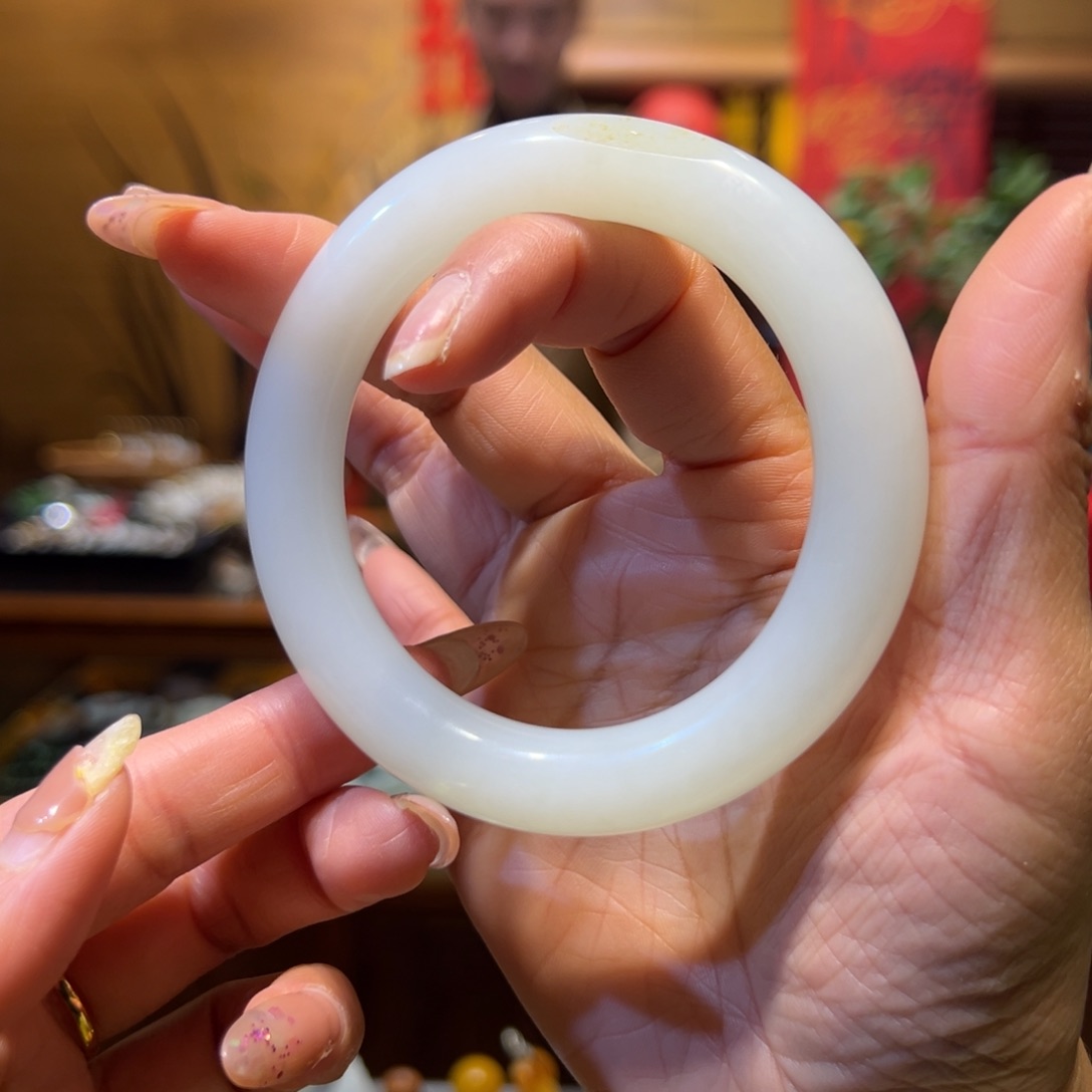 和田玉手镯未镶嵌58