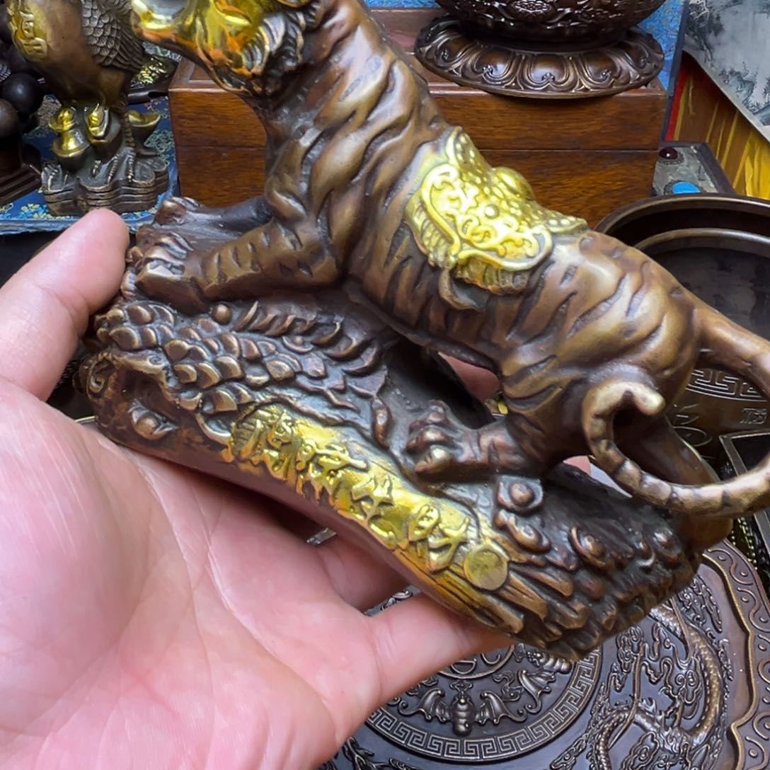 精美铜器，点击下单