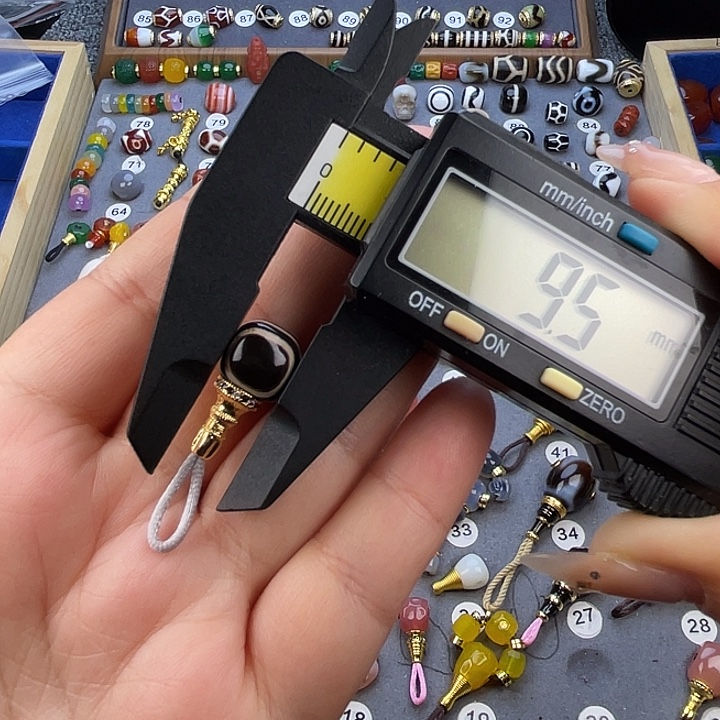 玛瑙/玉髓未镶嵌饰品