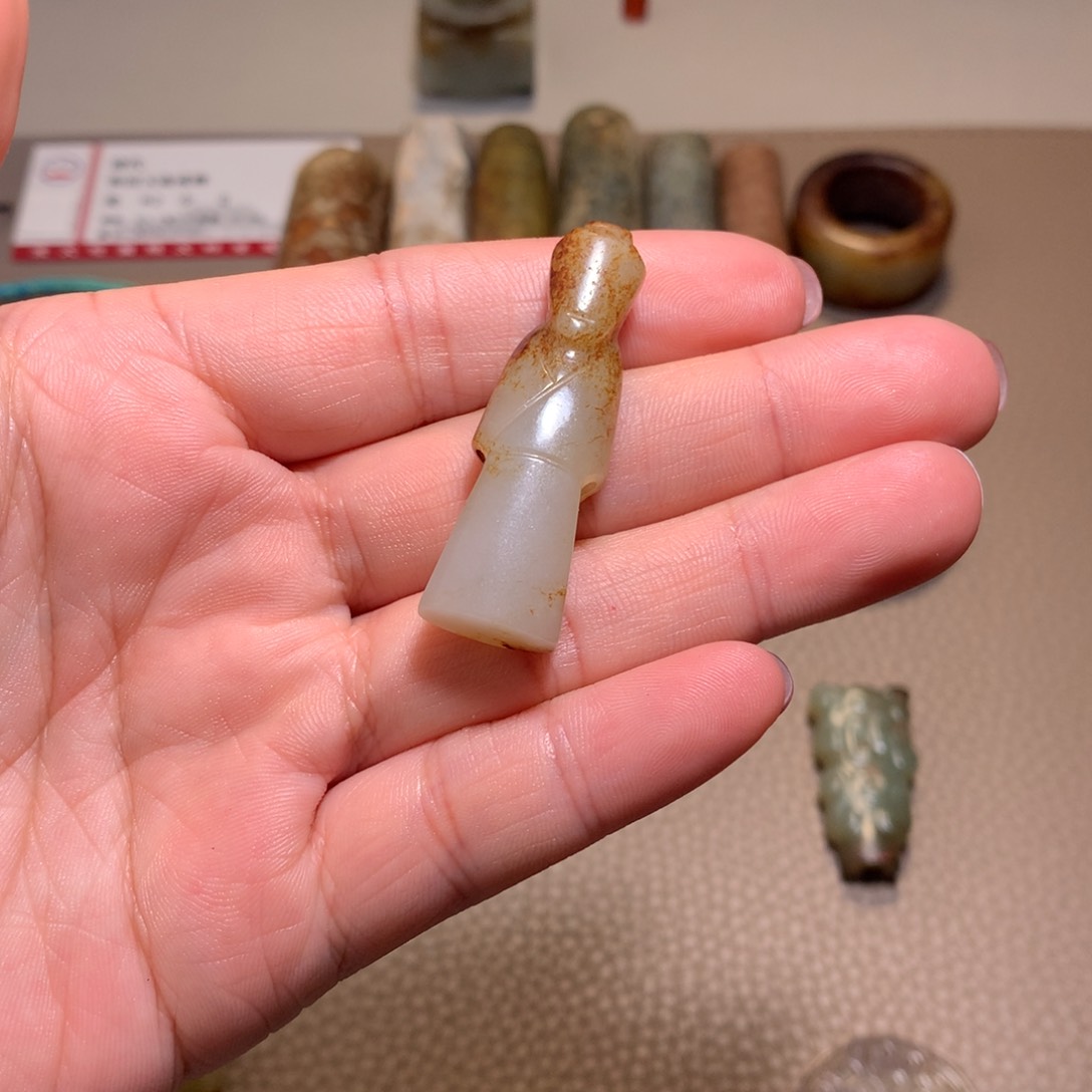 和田玉（糖玉）颈饰未镶嵌火*