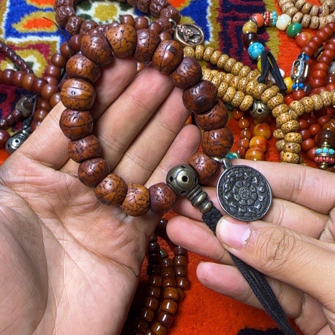 手串凤眼菩提觉仁布