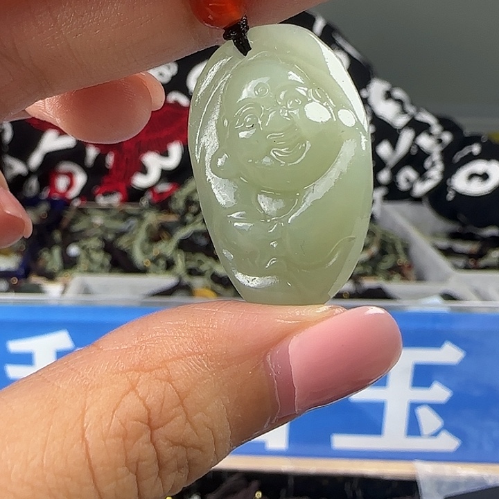 颈饰未镶嵌和田玉