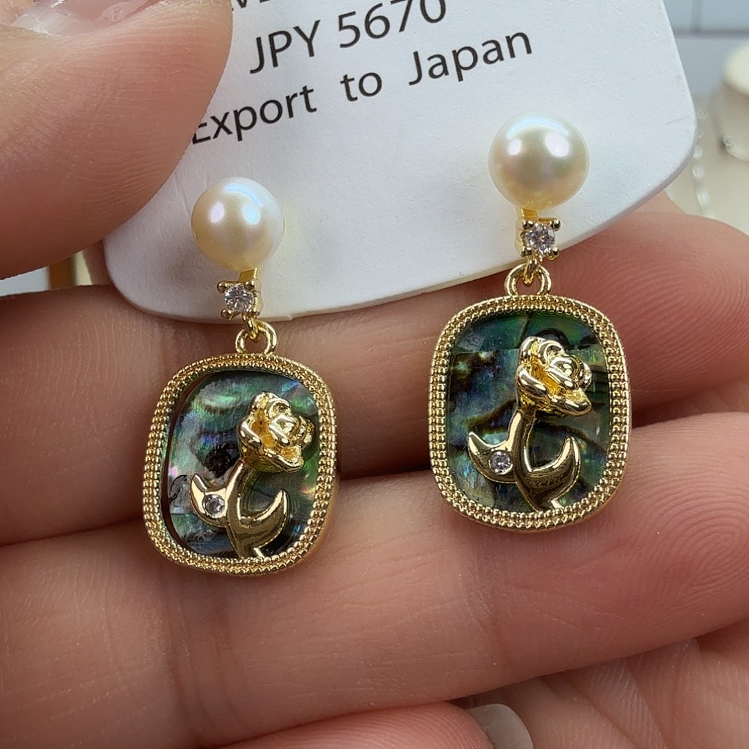 未镶嵌淡水珍珠耳饰90