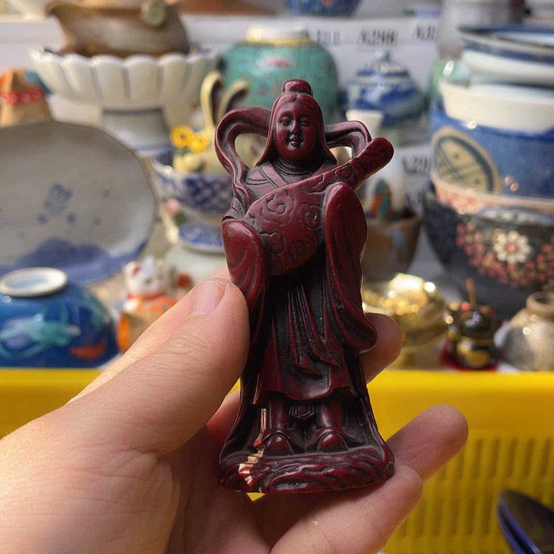 瓷片王***者哈哈这不是说你吗这就让