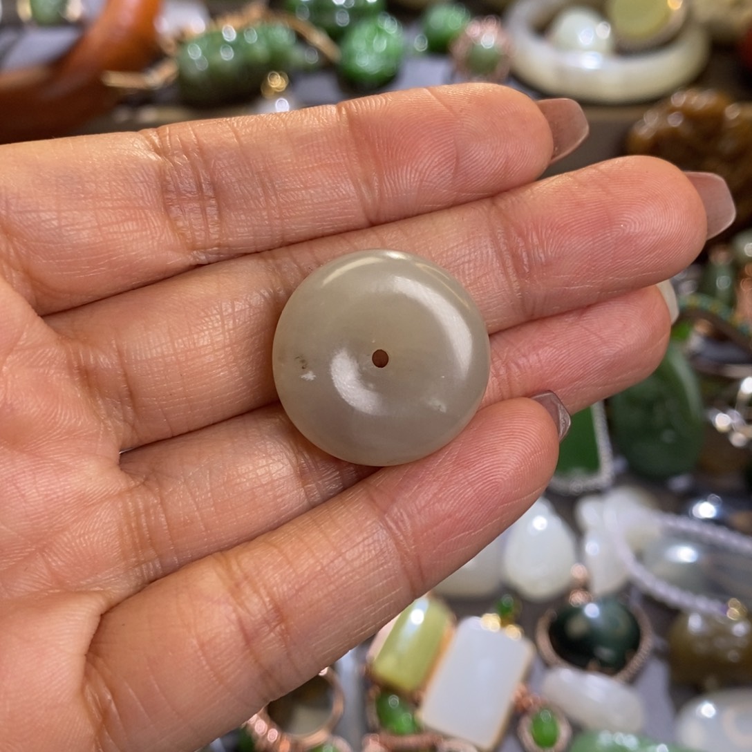 和田玉挂件未镶嵌