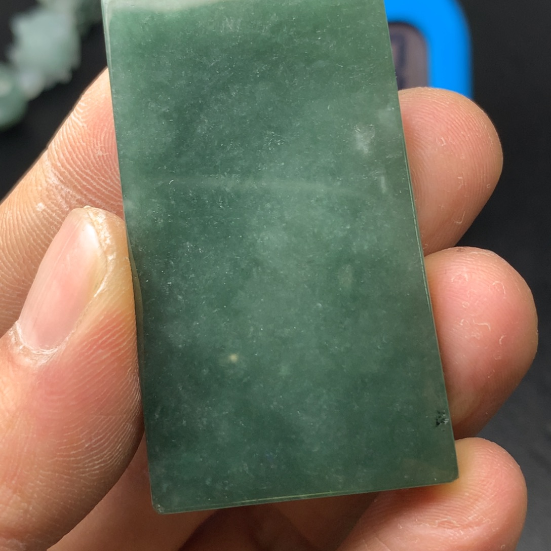 翡翠未镶嵌颈饰翡翠首饰和翡翠珠宝