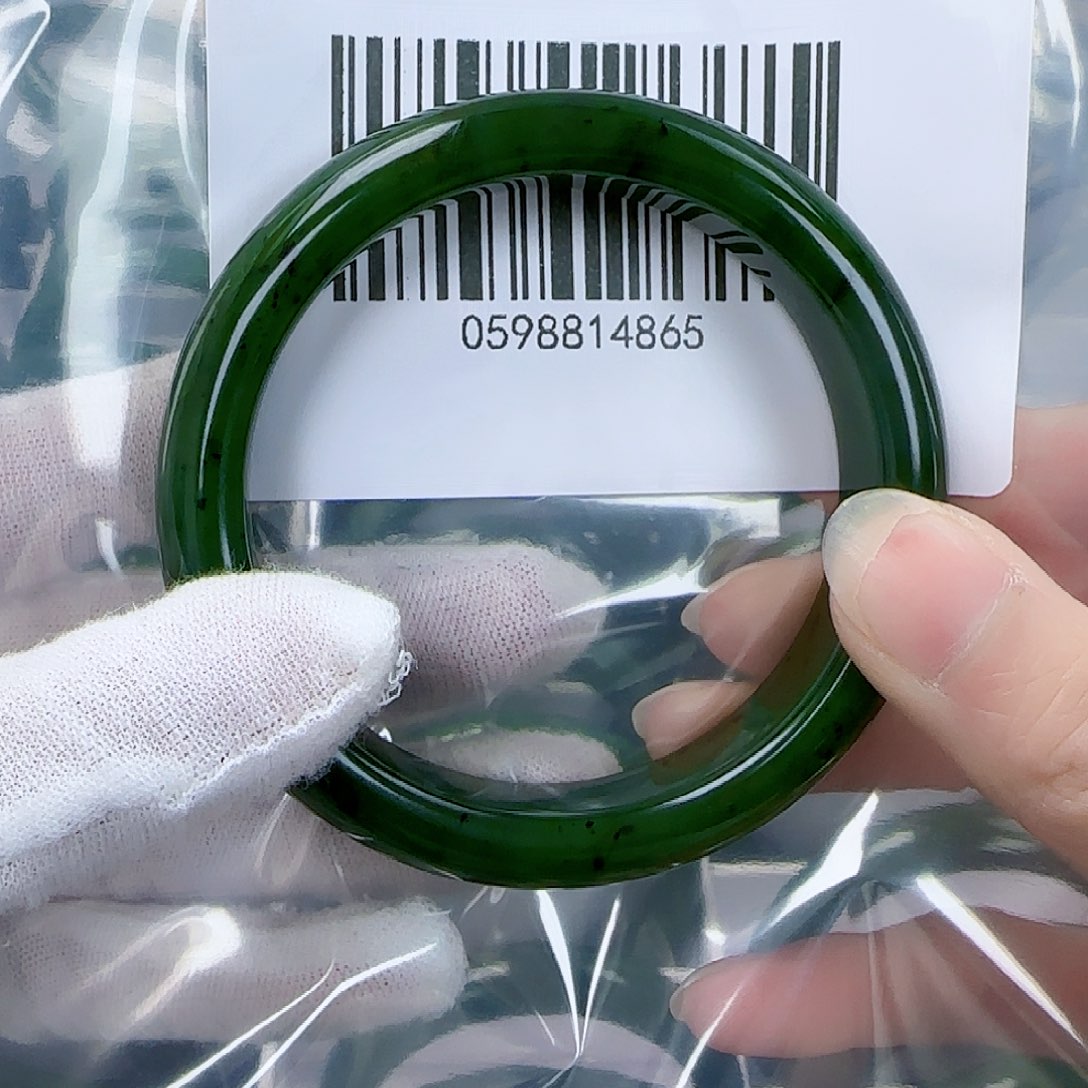 和田玉（碧玉）手镯未镶嵌58包容