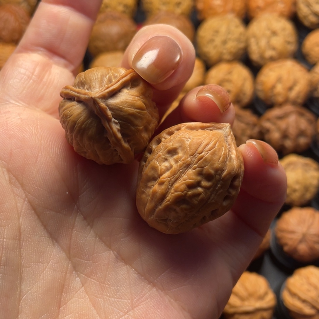 把件文玩核桃三棱