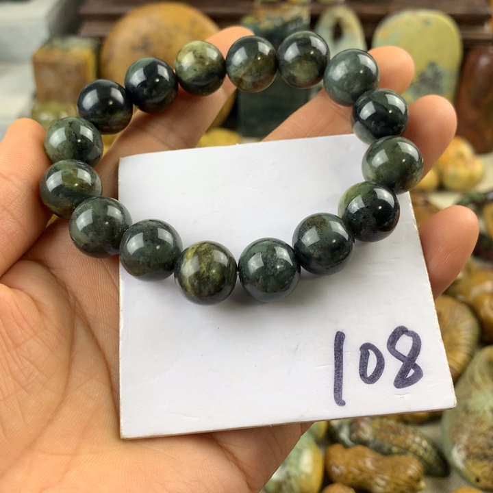 岫岩河磨玉（透闪石质玉）未镶嵌珠宝奇石