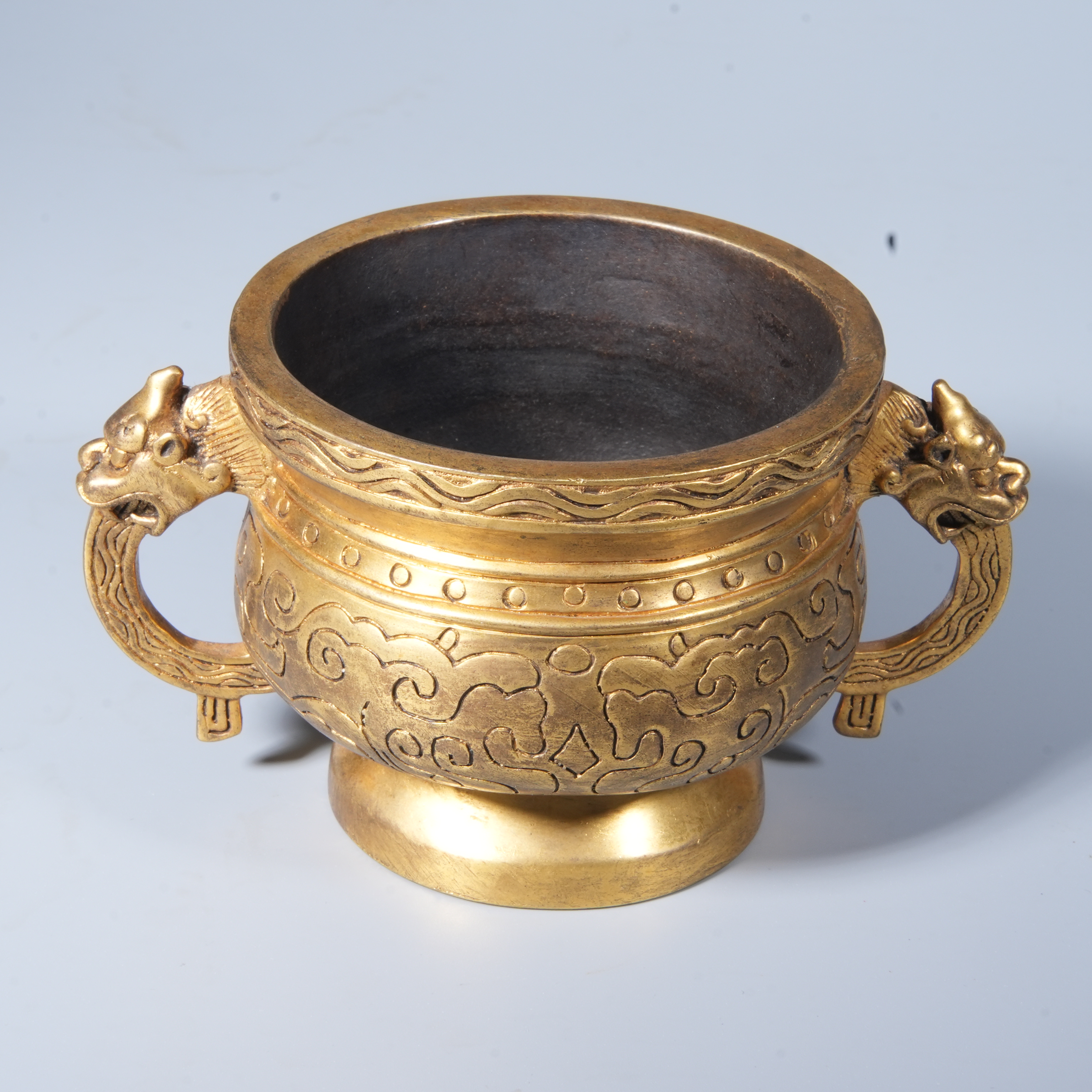 Lot20 清代 铜鎏金双耳炉