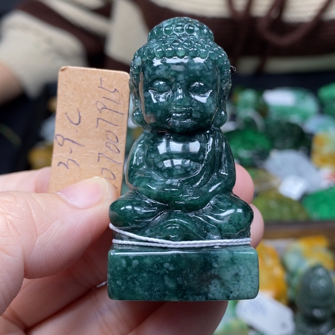 翡翠颈饰未镶嵌如来19号