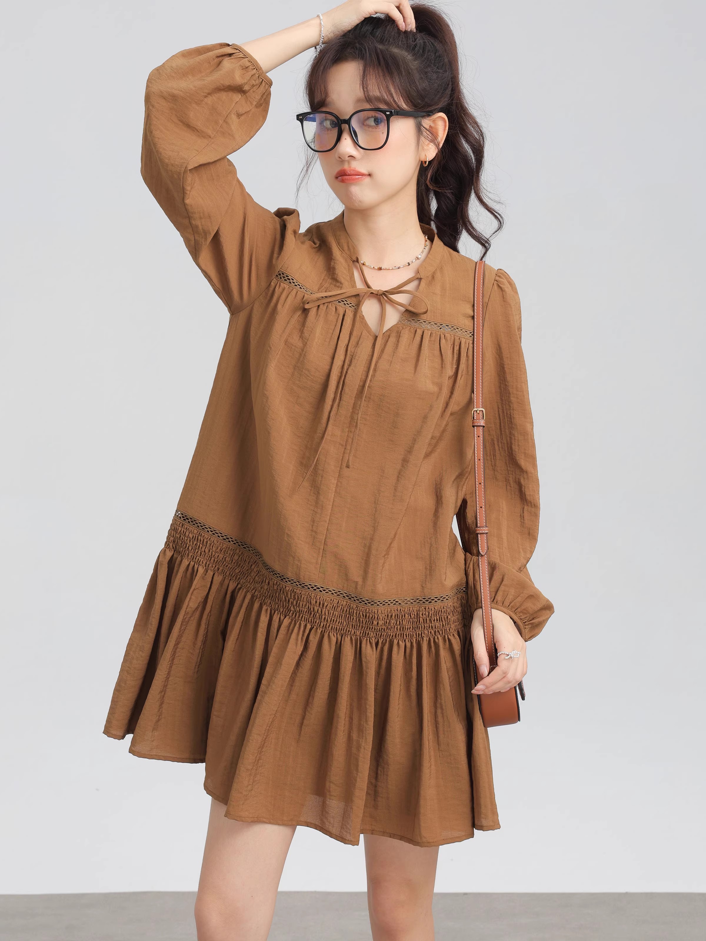 Y瞌睡兔【清苍】系带V领民族风大摆连衣裙遮肉显瘦气质中长裙243393