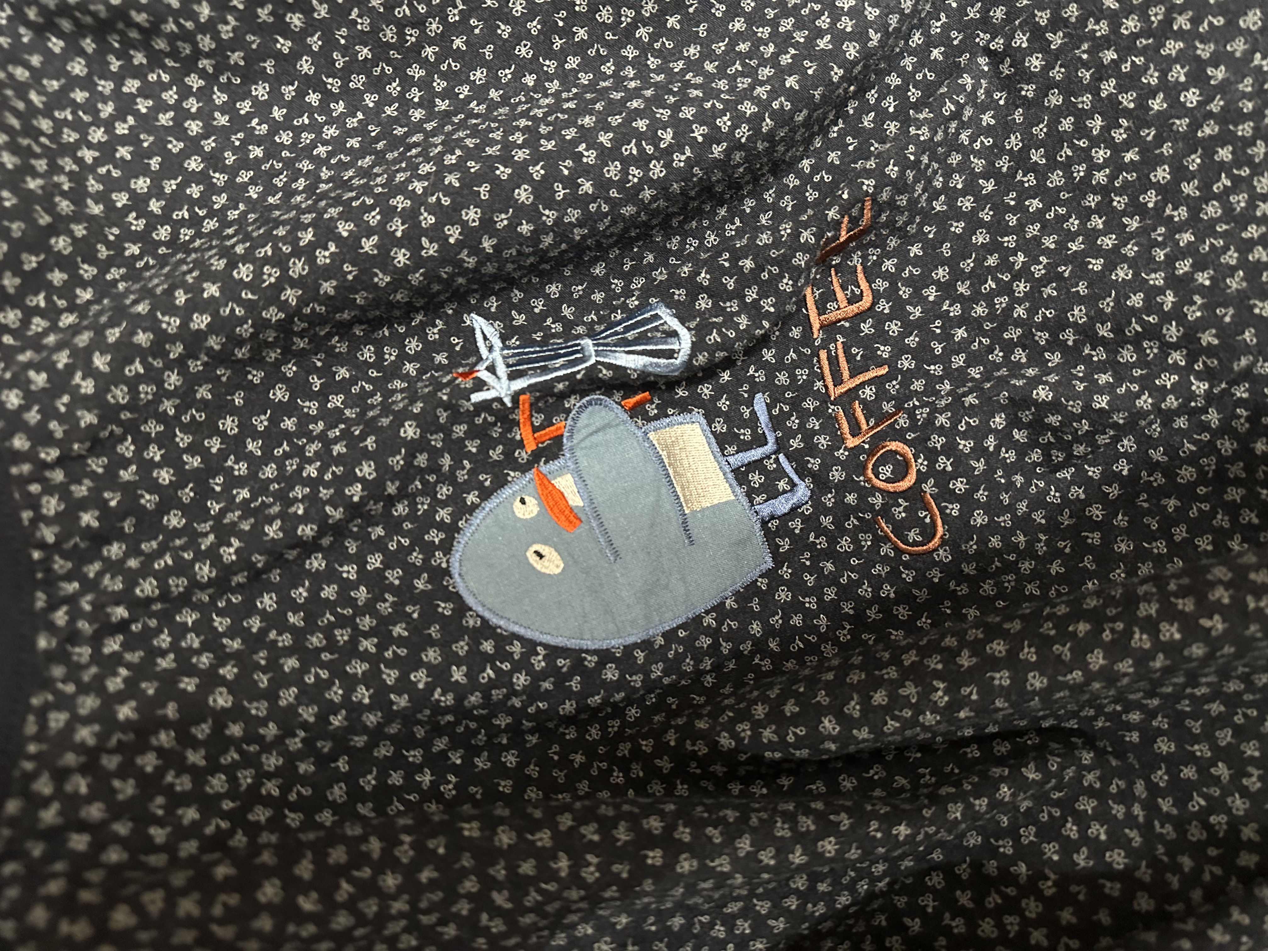  韩国正品不支持退换/收音机/碎花企鹅长袖T/1204