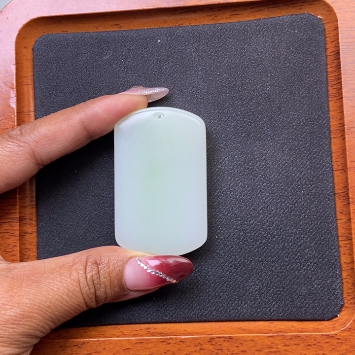 和田玉颈饰未镶嵌萌**白